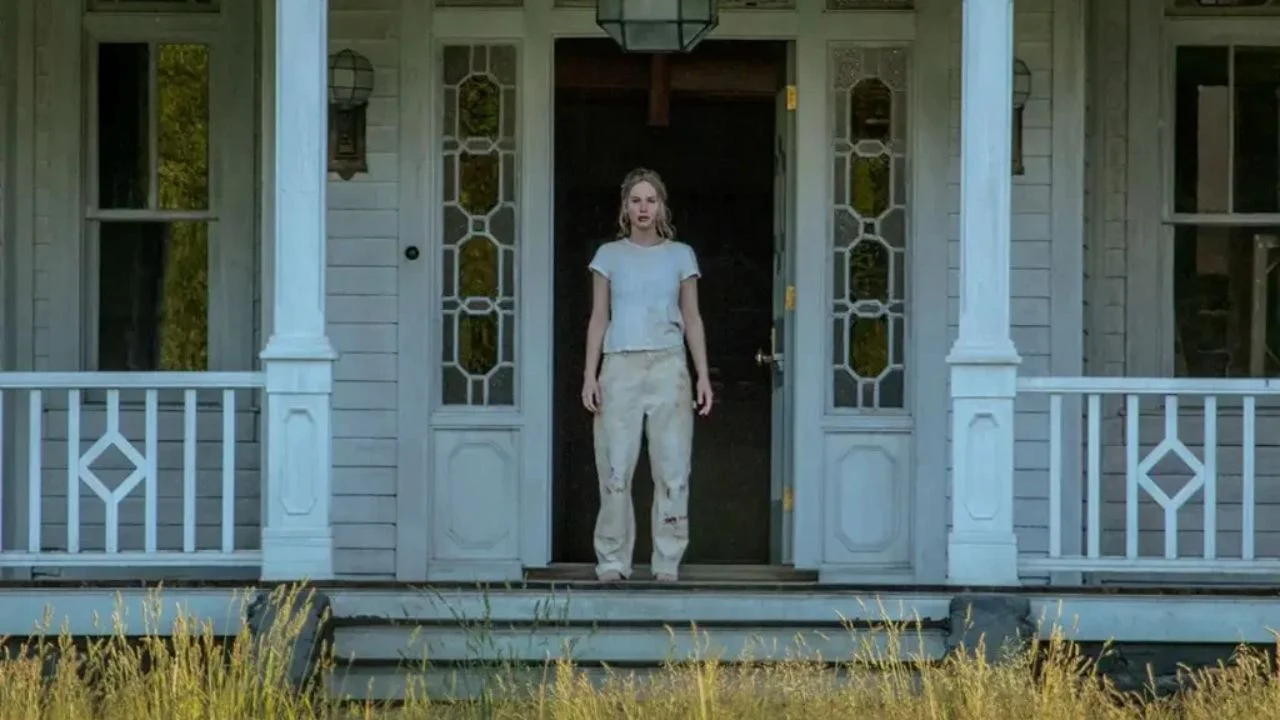 Jennifer Lawrence admite dificuldade para entender “Mãe!” mesmo seis anos após a estreia - Imagem do artigo