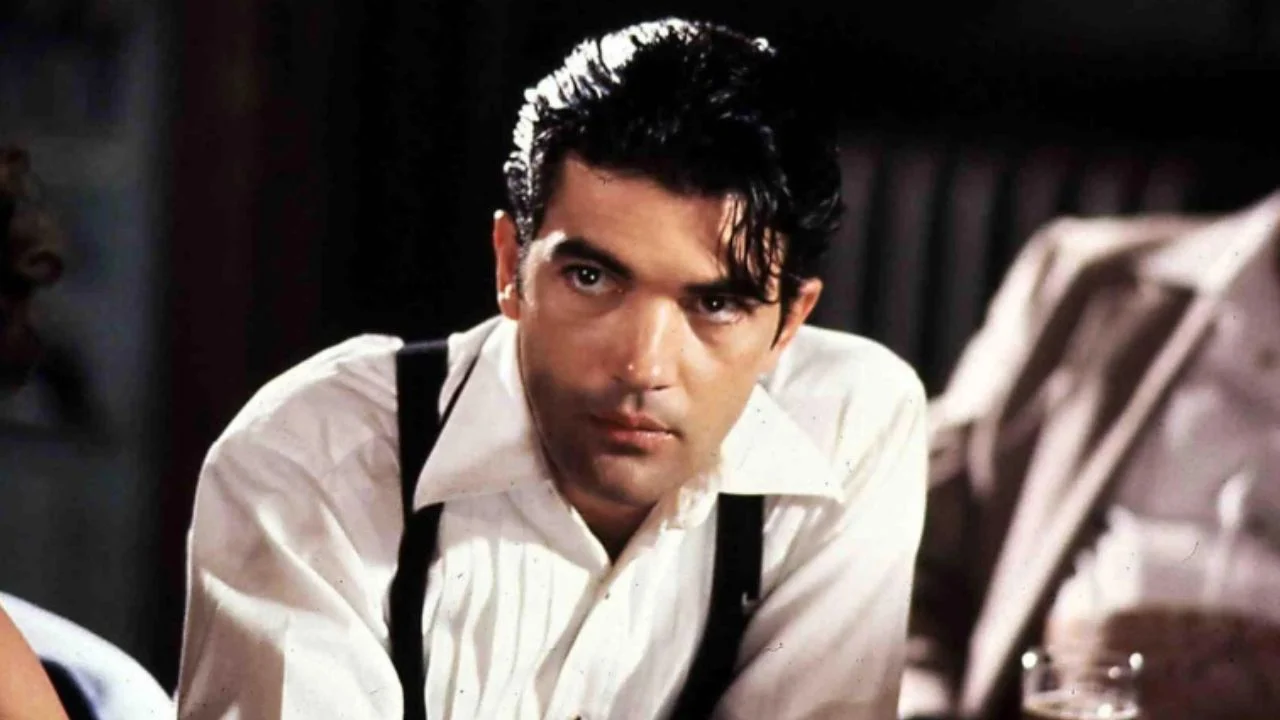 Antonio Banderas revela treino exaustivo para dominar inglês e ingressar em Hollywood - Imagem do artigo