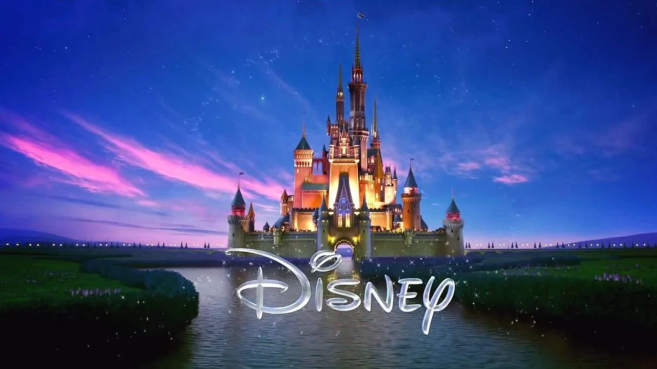 Lilo & Stitch ultrapassa US$ 1 bilhão e lidera bilheteria de Hollywood em 2025 - Imagem do artigo