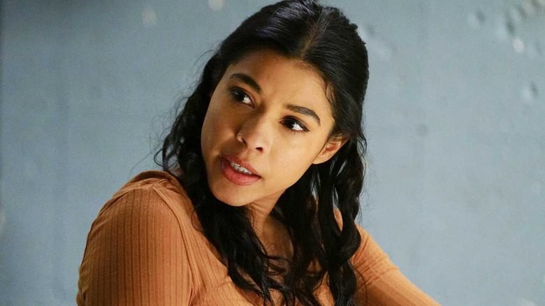 Chicago P.D. corta personagem e Lisseth Chavez assume papel em Legends of Tomorrow - Imagem do artigo original