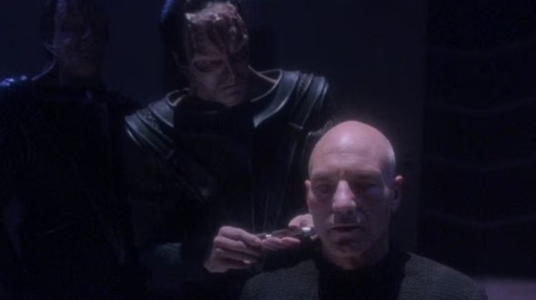 Ator de Star Trek inspirou visual completo da raça Cardassiana - Imagem do artigo original