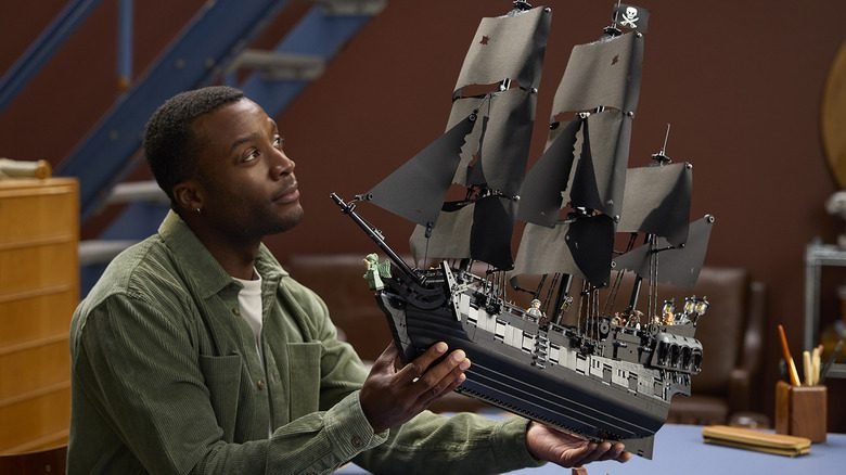 LEGO lança réplica da Pérola Negra com 2.862 peças e oito minifiguras de Piratas do Caribe - Imagem do artigo original