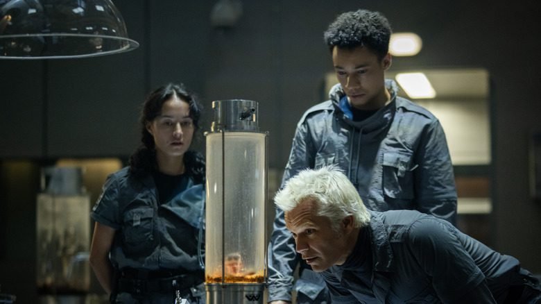 Série Alien: Earth destaca criatura que supera o Xenomorph em perigo - Imagem do artigo original