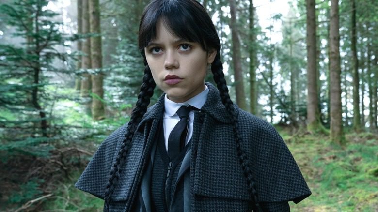 Wednesday traz diretora Weems de volta e muda rumos da 2ª temporada - Imagem do artigo original