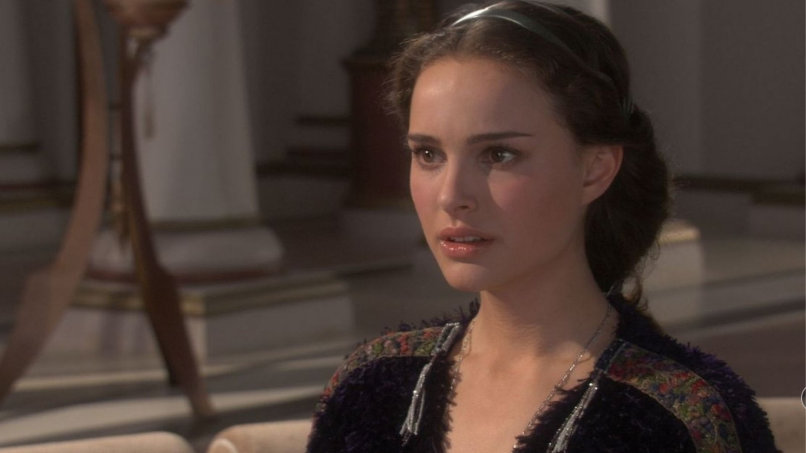 Natalie Portman revela trança “roubada” de Anakin e reacende o fascínio por souvenirs de Star Wars - Imagem do artigo