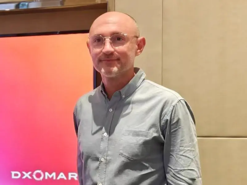 Motorola Razr Fold lidera ranking de câmeras: vale investir no dobrável campeão de 164 pontos? - Imagem do artigo original