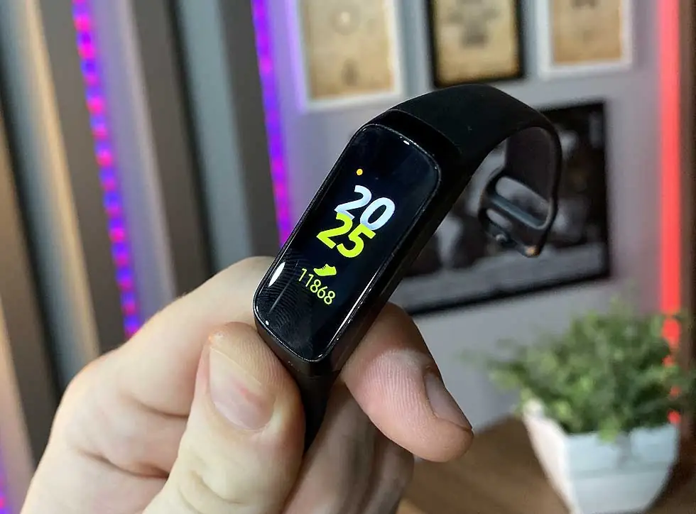 Galaxy Fit: vale investir na smartband da Samsung ou optar pelas rivais chinesas? - Imagem do artigo original