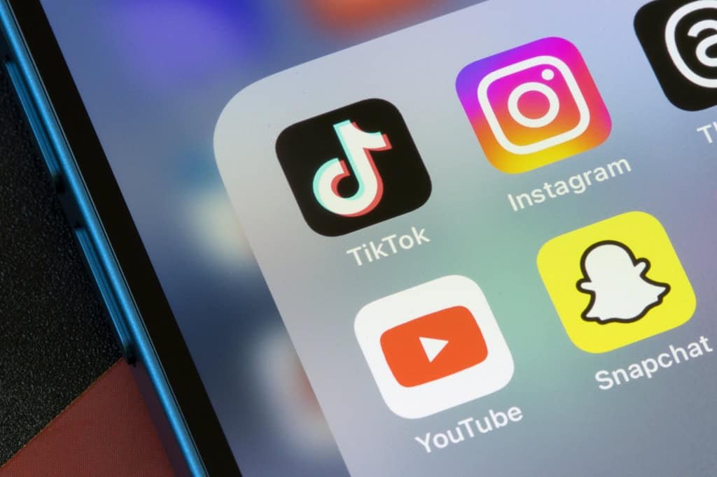 YouTube libera detector de deepfakes: vale a pena usar? - Imagem do artigo
